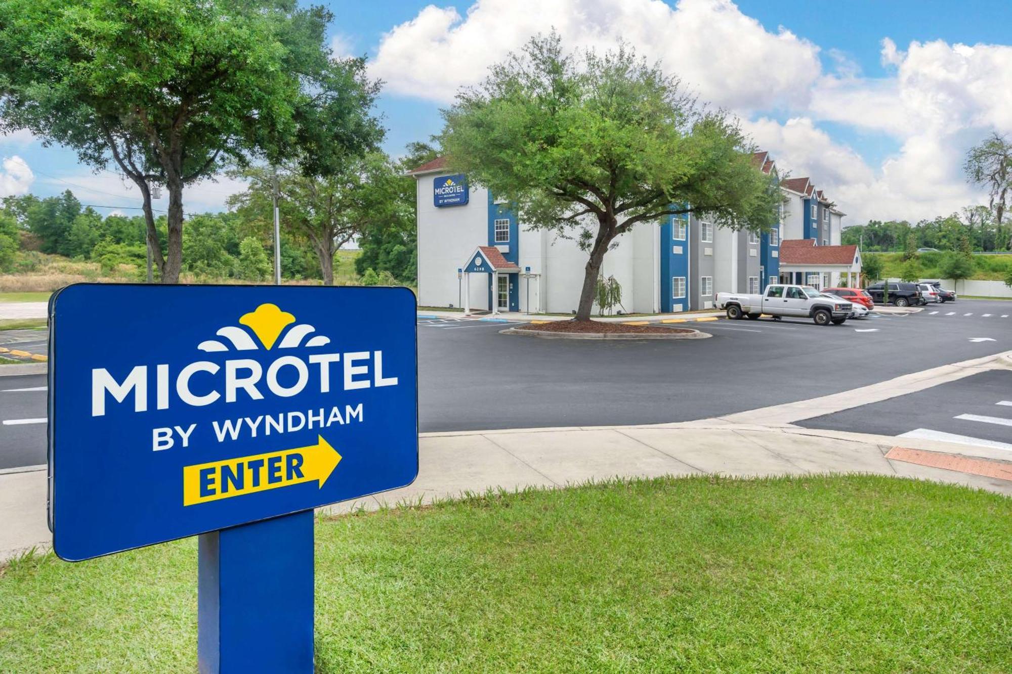 Microtel Inn & Suites By Wyndham Brooksville Ridge Manor Exteriör bild